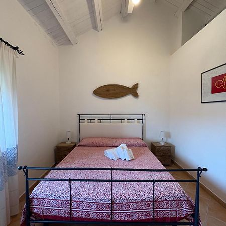 Appartamento Il Paguro A Cala Francese La Maddalena  Eksteriør billede